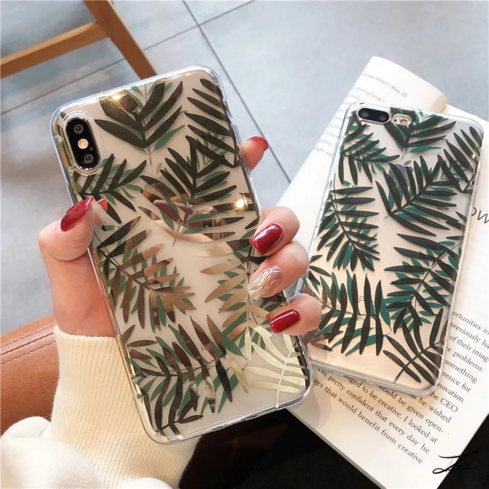 [⚠️Clearance] NEW iPhone 12 / 12 Pro Golden Leaf case - Picture 4 of 5